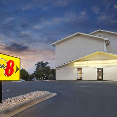 Super 8 By Wyndham Columbus Airport Hotel Buitenkant foto
